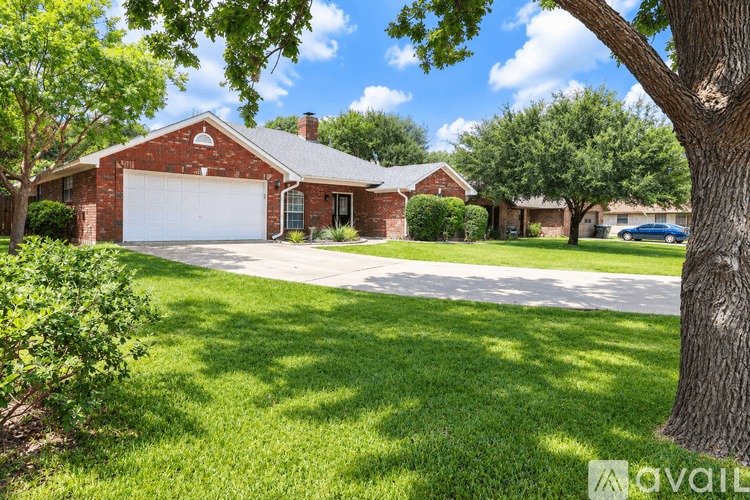Temple House: 112 Tiger Cir