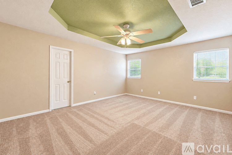 Temple House: 112 Tiger Cir