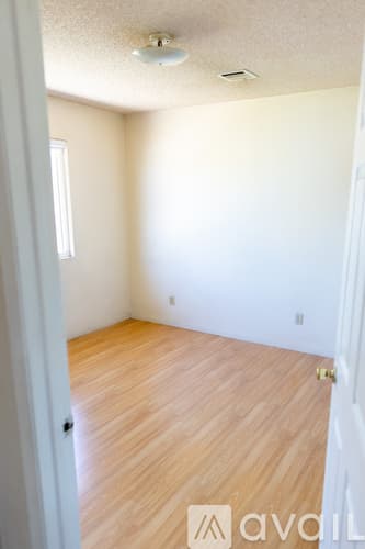 Montebello House: 220 North 6th Street