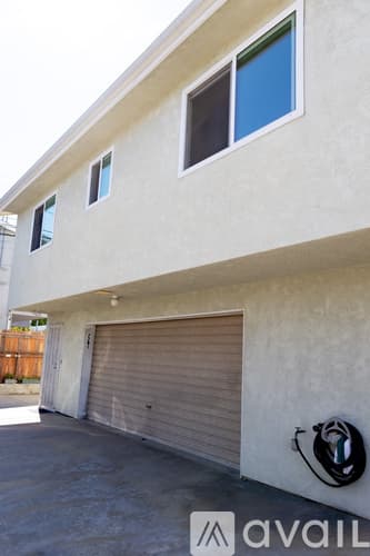Montebello House: 220 North 6th Street
