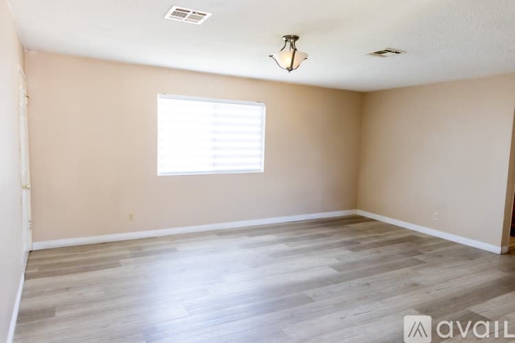 Montebello House: 220 North 6th Street