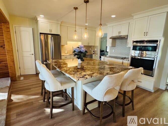 Madison Lake House: 6116 Shamrock Drive