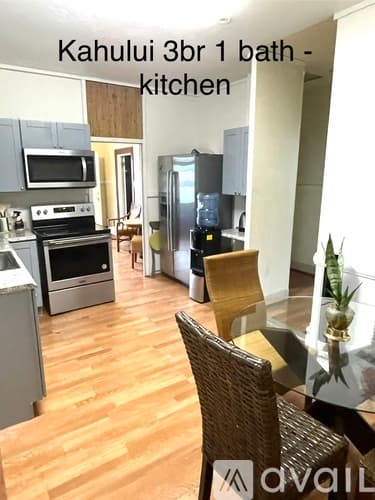 Kahului House: 606 Onehee Ave