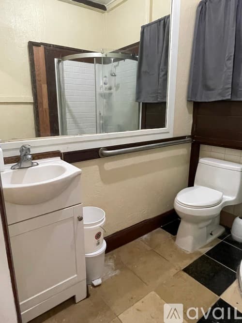 Kahului House: 606 Onehee Ave