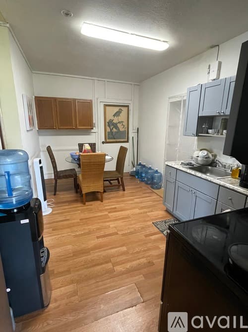 Kahului House: 606 Onehee Ave