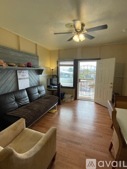 Kahului House: 606 Onehee Ave