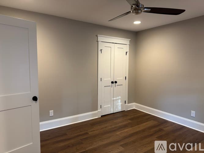 Anderson Apartment: 1001 S Fant St