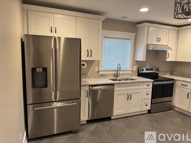 Anderson Apartment: 1001 S Fant St