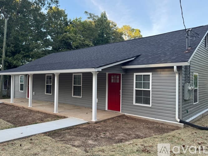 Anderson Apartment: 1001 S Fant St