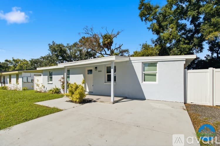 Tampa House: 3034 N 39th St
