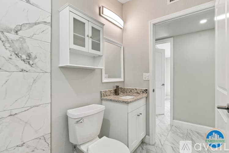 Tampa House: 3034 N 39th St