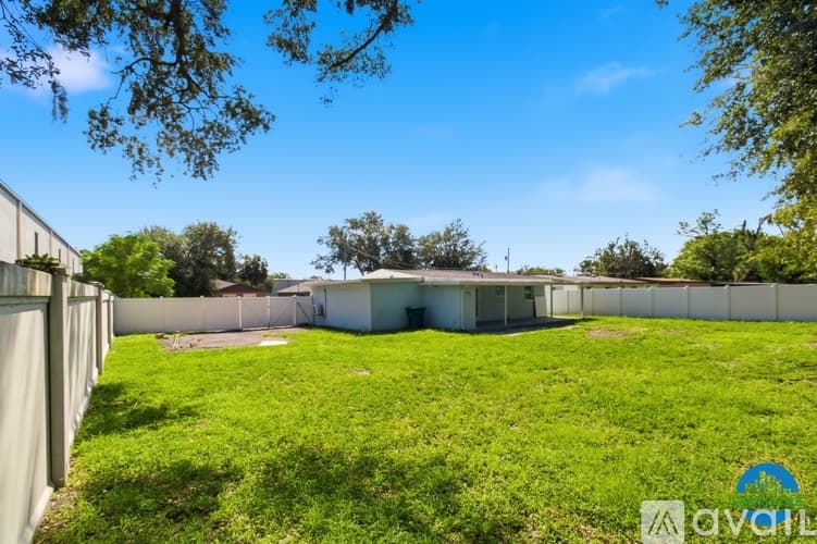 Tampa House: 3034 N 39th St