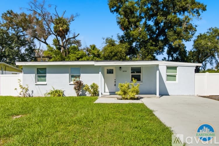 Tampa House: 3034 N 39th St