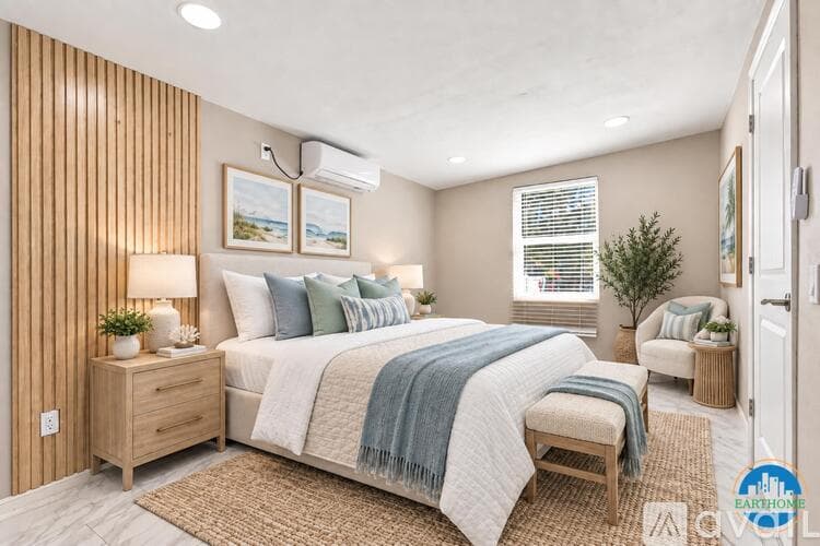 Tampa House: 3034 N 39th St