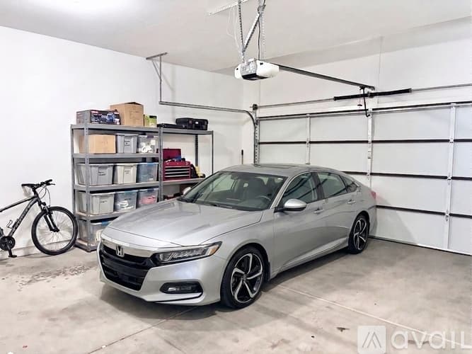 Phoenix Apartment: 3000 N 37th St