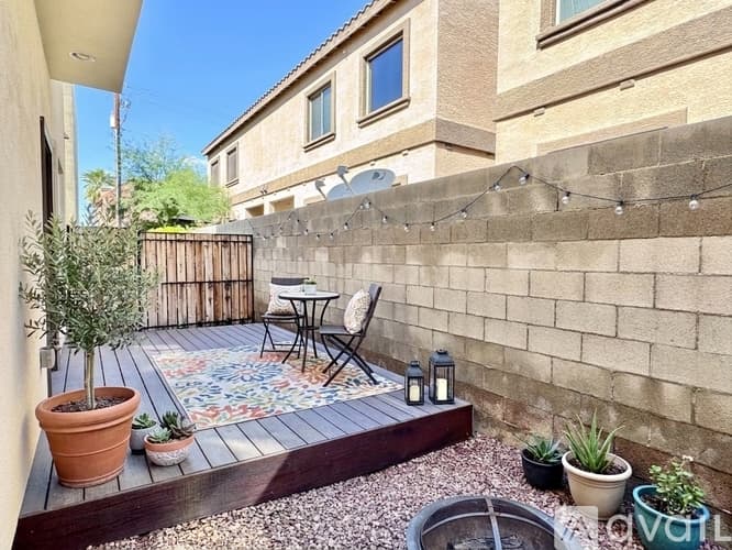 Phoenix Apartment: 3000 N 37th St