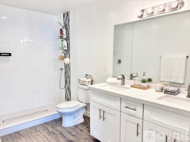 Phoenix Apartment: 3000 N 37th St