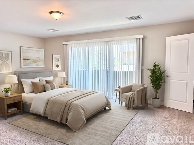 Phoenix Apartment: 3000 N 37th St