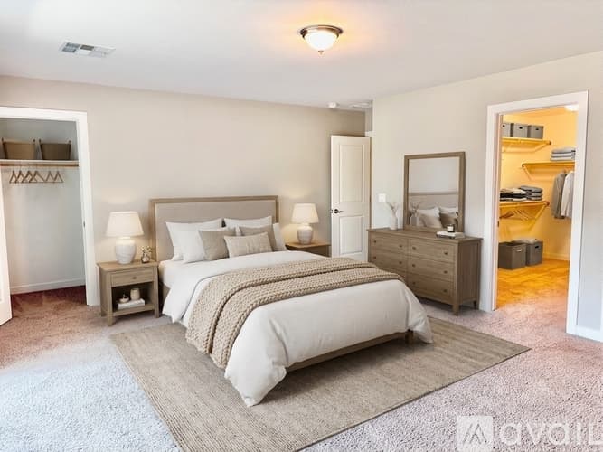 Phoenix Apartment: 3000 N 37th St