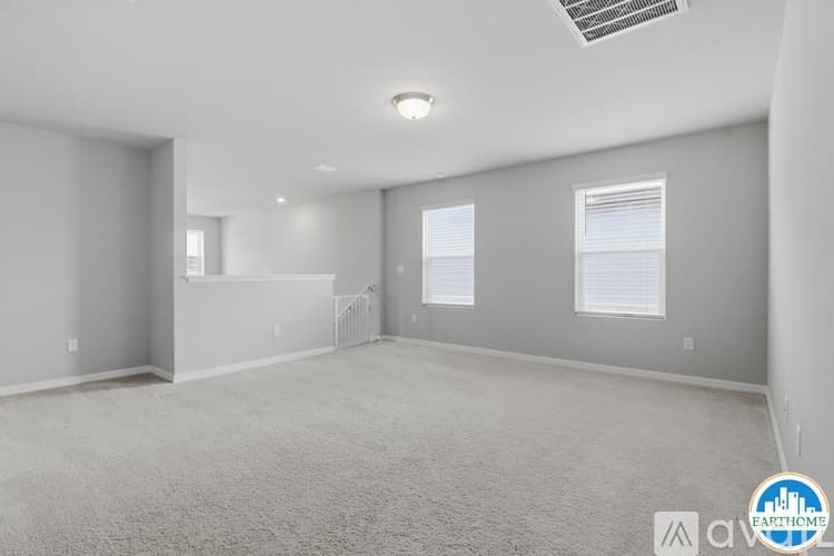 Zephyrhills House: 34772 Telluride Ln
