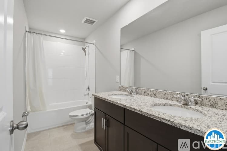 Zephyrhills House: 34772 Telluride Ln