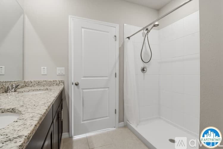 Zephyrhills House: 34772 Telluride Ln