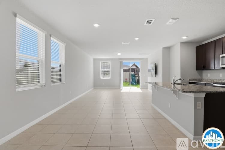 Zephyrhills House: 34772 Telluride Ln
