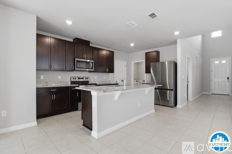 Zephyrhills House: 34772 Telluride Ln