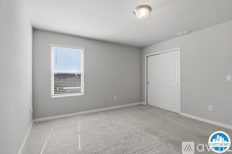 Zephyrhills House: 34772 Telluride Ln