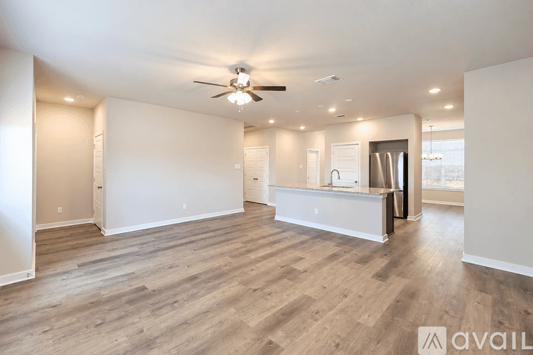Belton House: 1237 Dowdy Dr