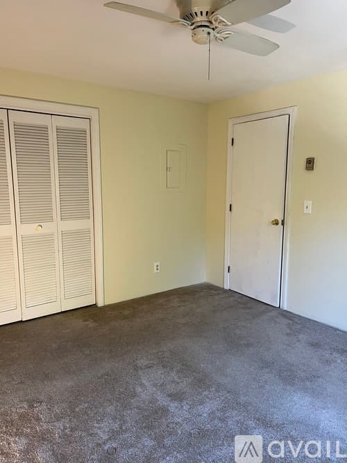 Exeter Apartment: 27 Ernest Avenue