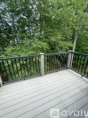 Exeter Apartment: 27 Ernest Avenue
