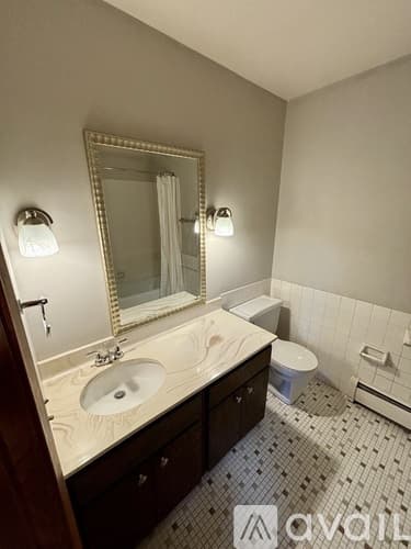 West St Paul Condo: 255 Westview Dr