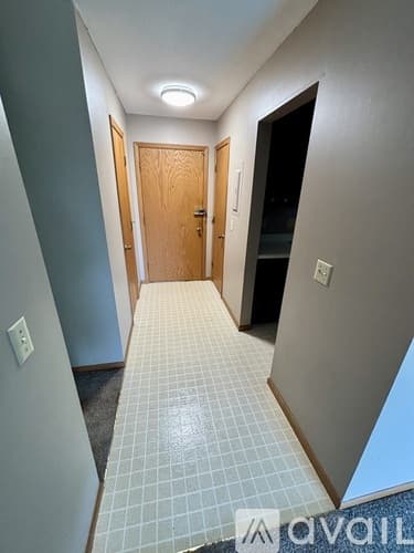 West St Paul Condo: 255 Westview Dr