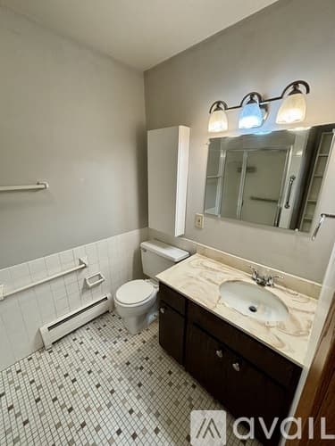 West St Paul Condo: 255 Westview Dr
