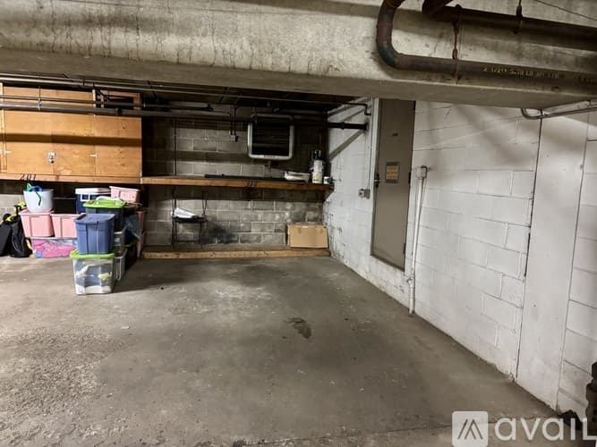 West St Paul Condo: 255 Westview Dr