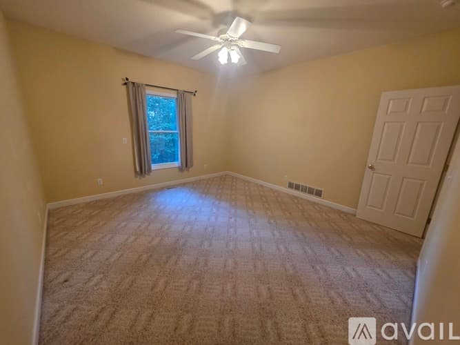 Petoskey House: 4761 Brubaker Rd