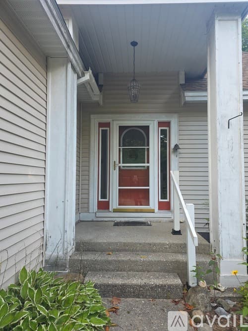 Petoskey House: 4761 Brubaker Rd