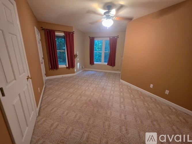 Petoskey House: 4761 Brubaker Rd