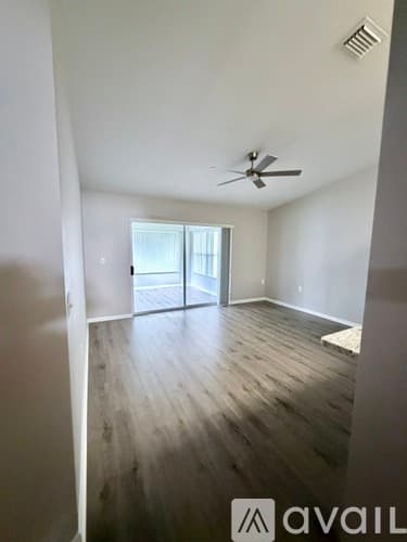 Clermont House: 648 Harbor Villa Court
