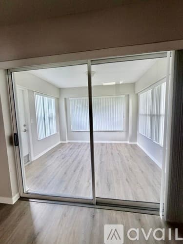 Clermont House: 648 Harbor Villa Court