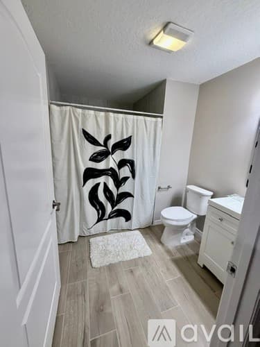 Clermont House: 648 Harbor Villa Court