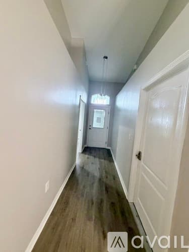 Clermont House: 648 Harbor Villa Court