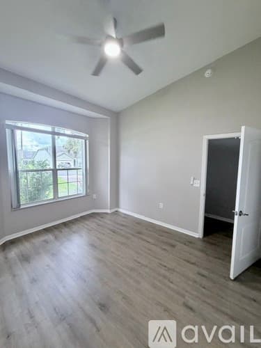 Clermont House: 648 Harbor Villa Court