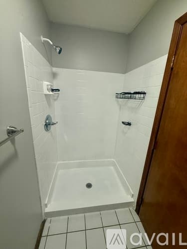 Columbus House: 7451 Mapleleaf Ct