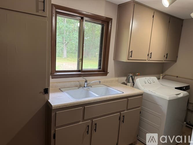 Wisconsin Rapids House: 2100 42nd St N