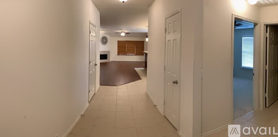 Fort Worth House: 1604 Desperado Road