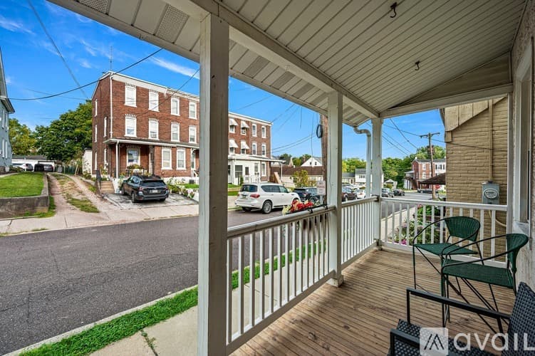 Royersford Apartment: 128 Adams Street