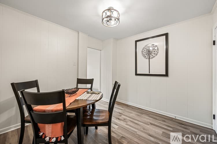 Royersford Apartment: 128 Adams Street