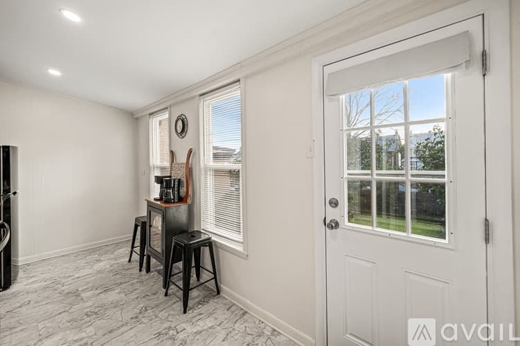 Royersford Apartment: 128 Adams Street